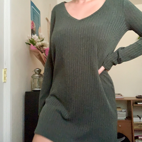 Forever 21 Dresses & Skirts - Ribbed Sweater Dress 🌨